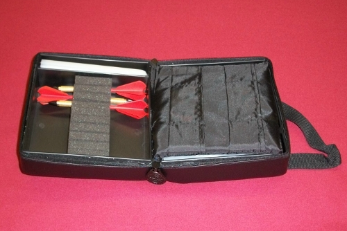 Three dart set case with insert